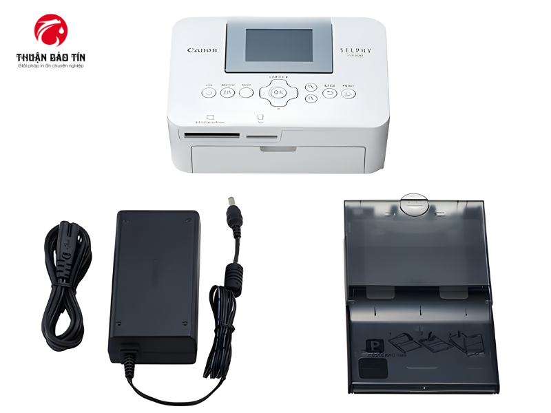 Canon Selphy CP1000 với độ phân giải 300 × 300 dpi cho ảnh in rõ nét, phù hợp in ảnh kỷ niệm và ảnh thẻ cá nhân.