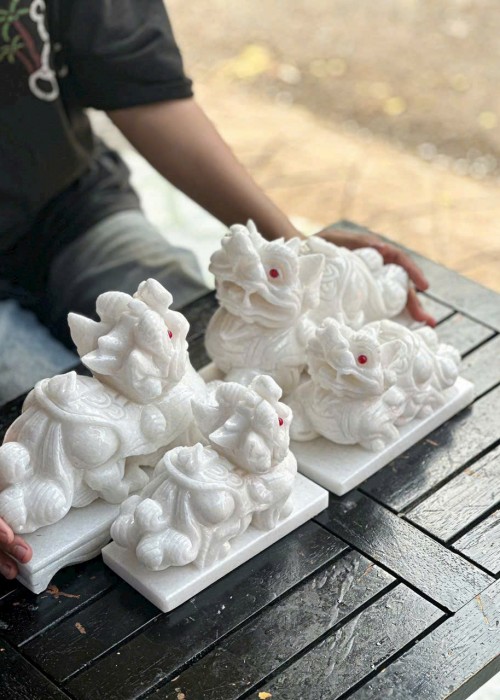 Cặp tỳ hưu đá trắng nguyên khối ngang 20cm T011